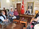 �Sizlere yard�m etmeye haz�r�z�