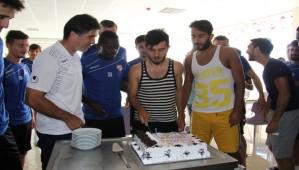 Mutlu Y�llar Emre K�l�n�