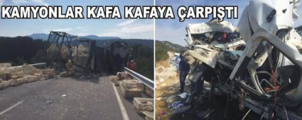 Kamyonlar kafa kafaya �arp��t�