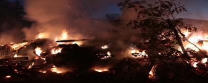 Mudurnu'da yang�n pani�i