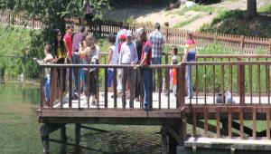 G�lc�k Tabiat Park�'na tatilci ak�n�