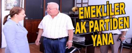 EMEKL�LER AK PART�DEN YANA