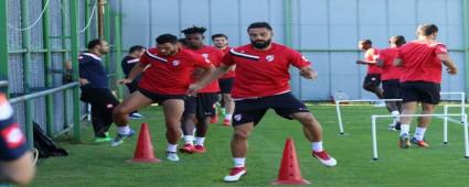 �shak ve AKABUEZE Kampa Kat�ld�lar