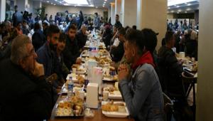 Turkcell\'den Bolu\'da 3 bin 750 ki�iye iftar sofras�